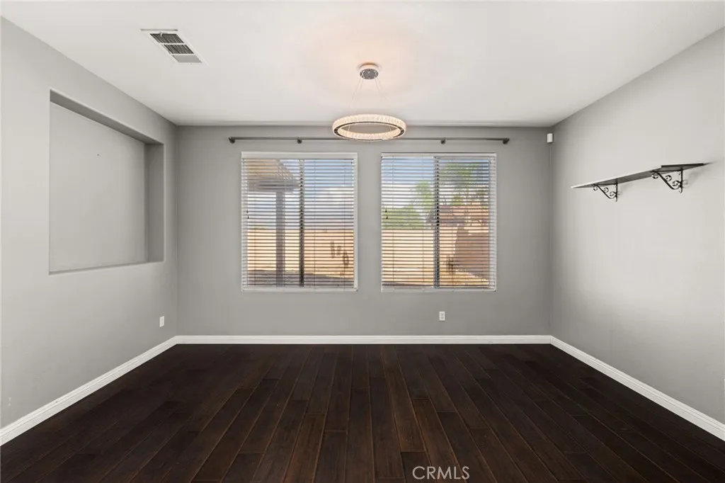 25874 Mercy Court, Hemet, California 92544 home-pic-4