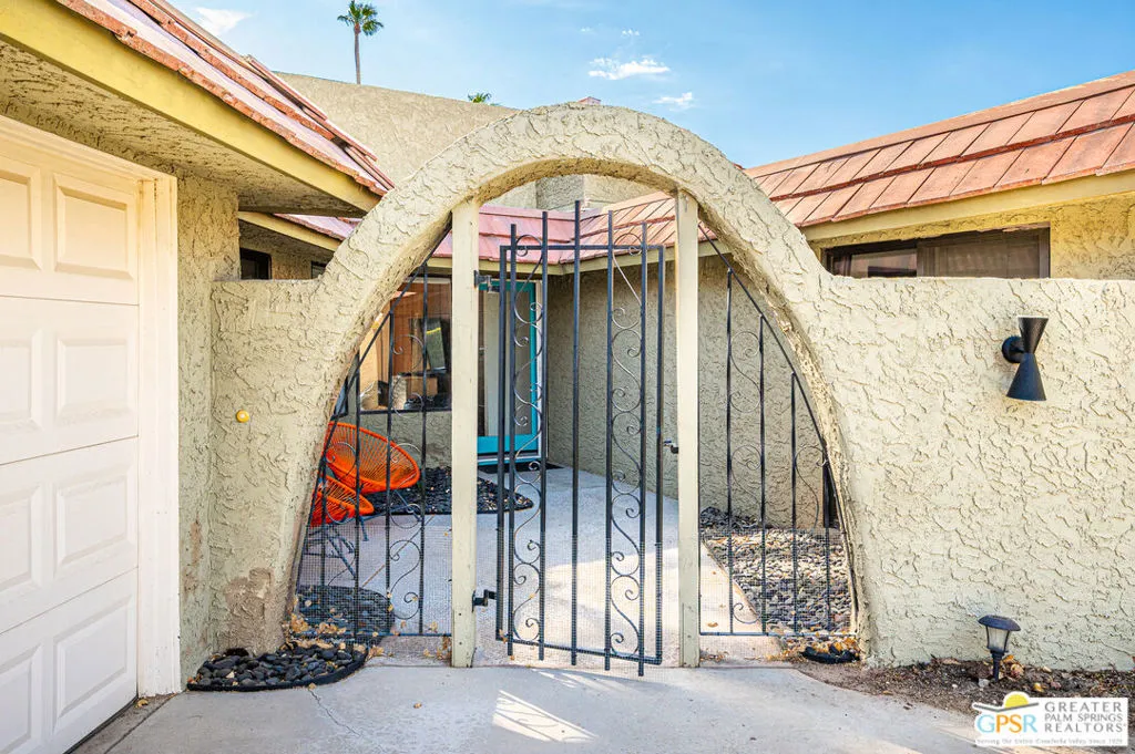 35436 Calle Solana, Cathedral City, California 92234 home-pic-38