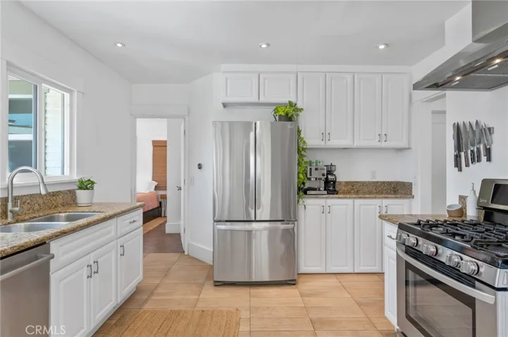 1145 W 2nd Street, San Pedro, California 90731