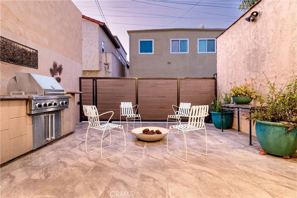 143 Roycroft Avenue, Long Beach, California 90803 home-pic-29