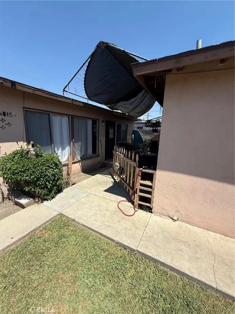 6815 Colmar Avenue, Bell Gardens, California 90201 home-pic-11