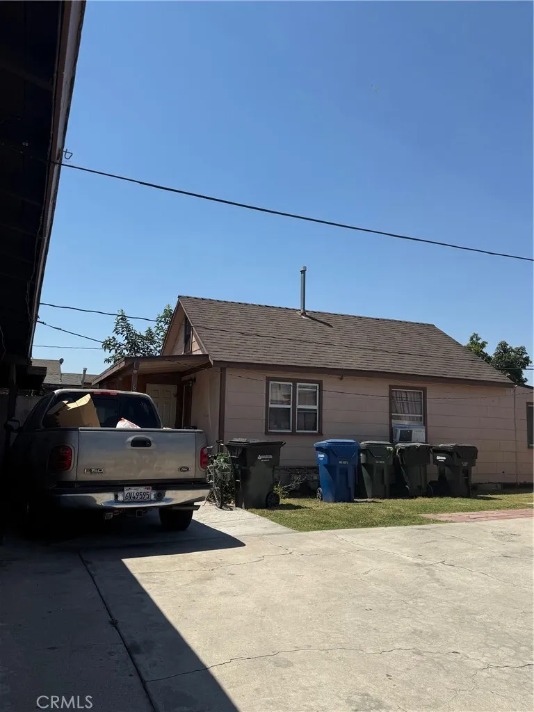 6815 Colmar Avenue, Bell Gardens, California 90201 home-pic-5