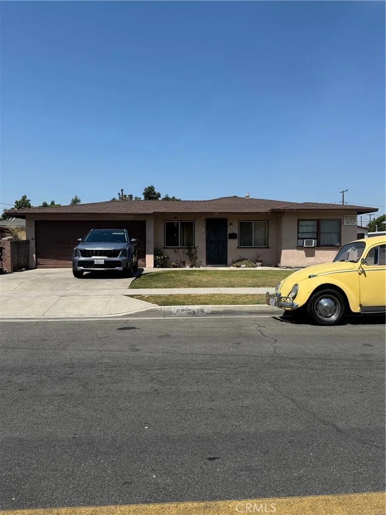 6815 Colmar Avenue, Bell Gardens, California 90201 home-pic-2
