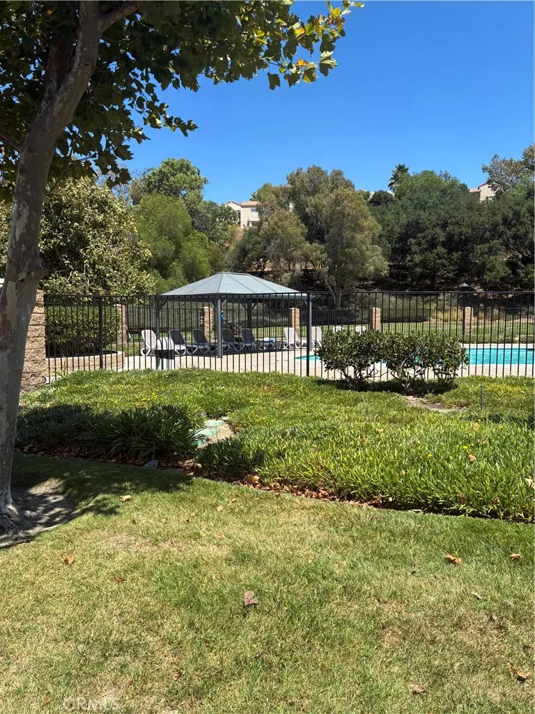 21203 Trumpet Drive 103, Newhall, California 91321 home-pic-0