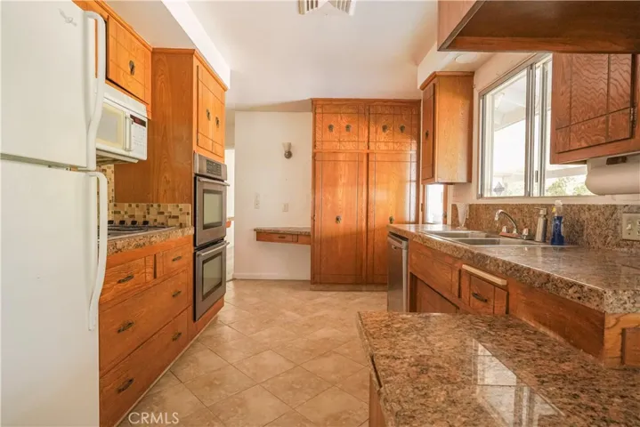 56320 Tamarisk Court, Yucca Valley, California 92284