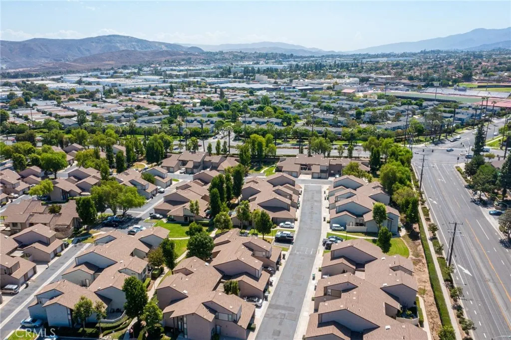 1632 Windmill Lane D, Corona, California 92879 home-pic-60