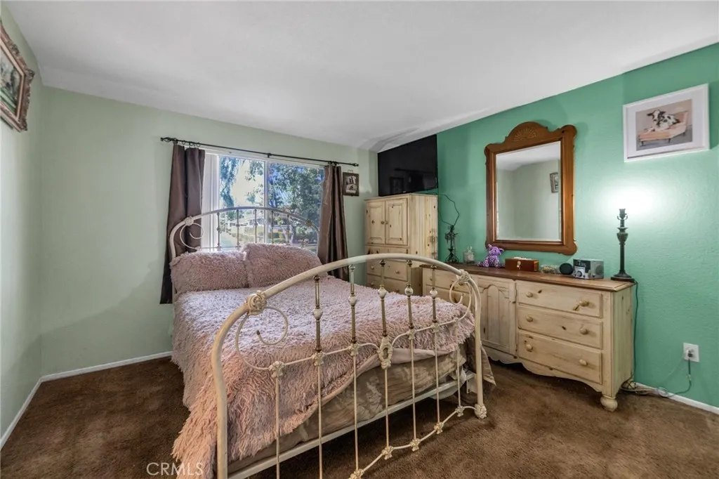 1632 Windmill Lane D, Corona, California 92879 home-pic-21