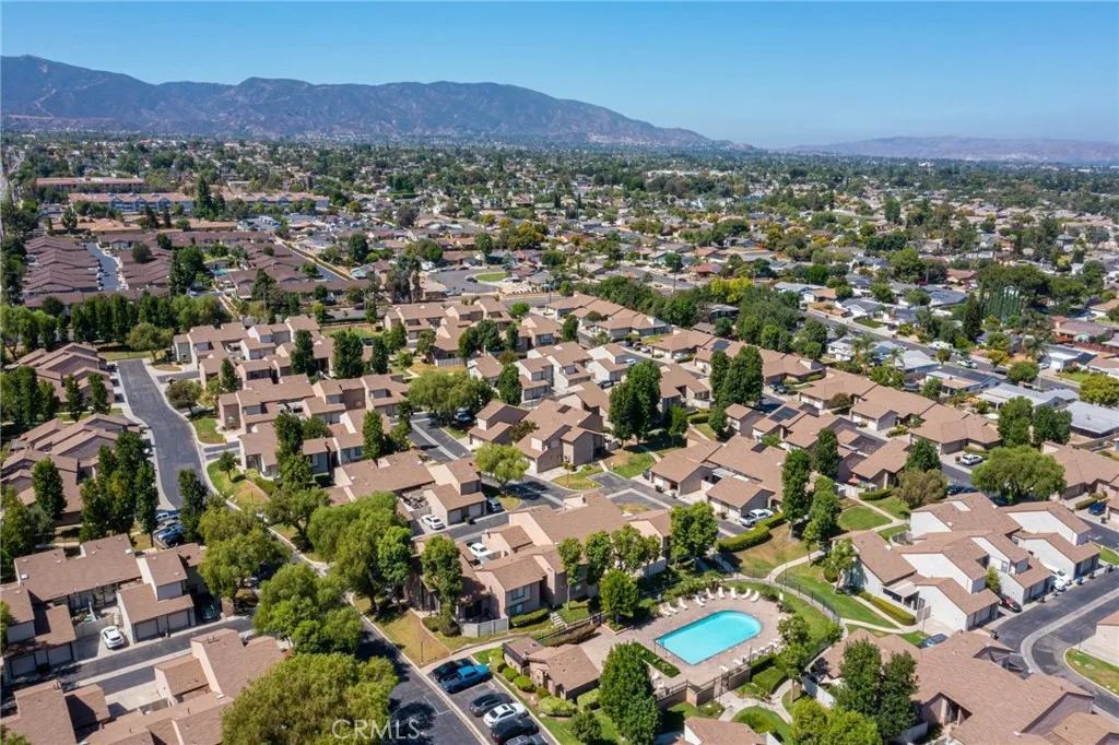 1632 Windmill Lane D, Corona, California 92879 home-pic-66