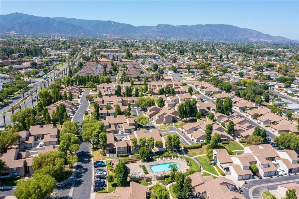 1632 Windmill Lane D, Corona, California 92879 home-pic-67