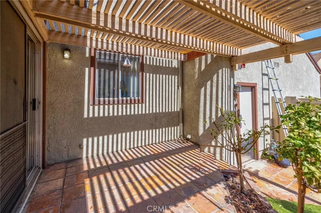 1632 Windmill Lane D, Corona, California 92879 home-pic-42