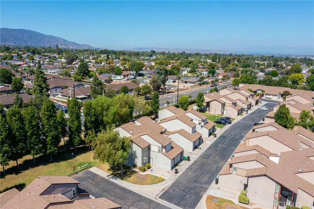 1632 Windmill Lane D, Corona, California 92879 home-pic-52