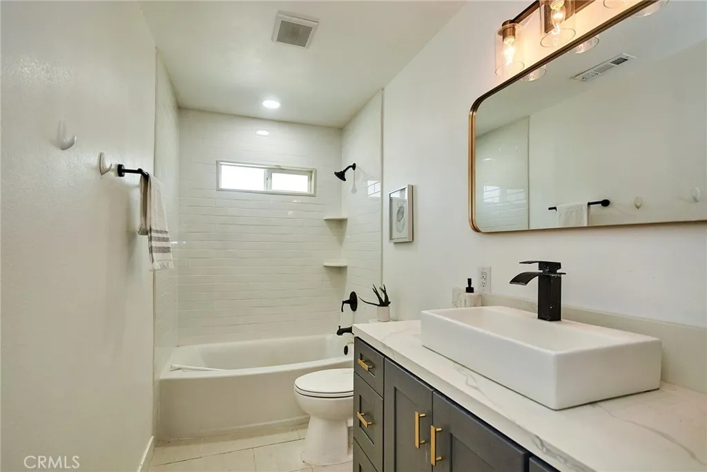 512 S Barranca Street, West Covina, California 91791 home-pic-33