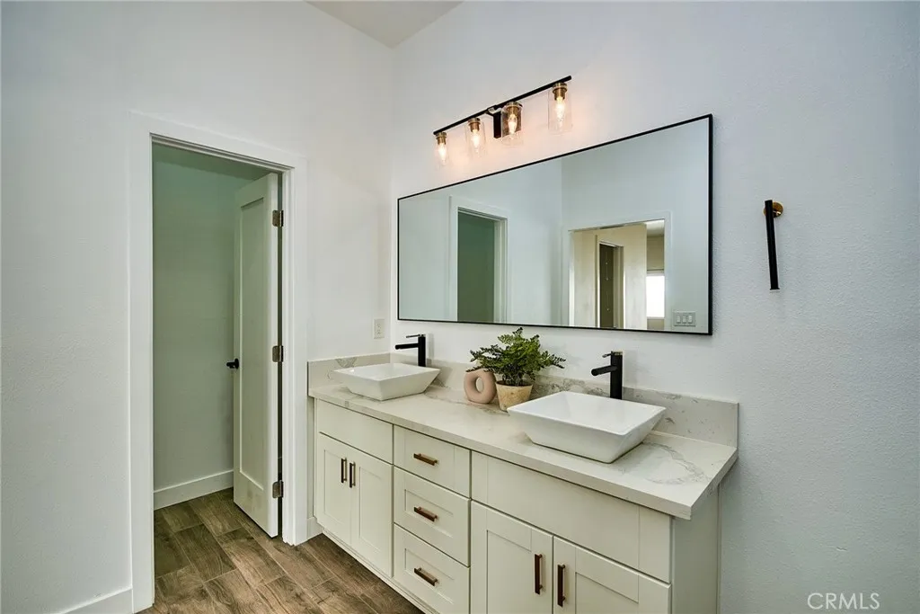 512 S Barranca Street, West Covina, California 91791 home-pic-25