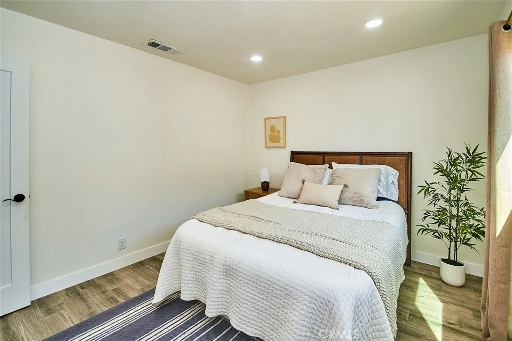 512 S Barranca Street, West Covina, California 91791 home-pic-26