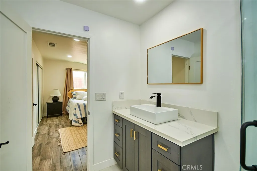 512 S Barranca Street, West Covina, California 91791 home-pic-28