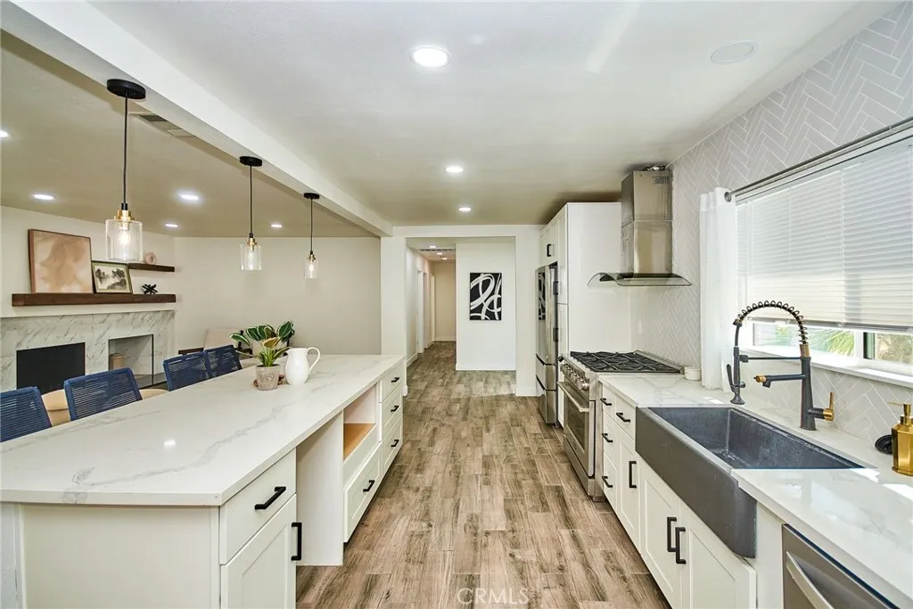 512 S Barranca Street, West Covina, California 91791 home-pic-37
