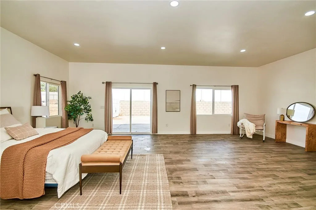 512 S Barranca Street, West Covina, California 91791 home-pic-19