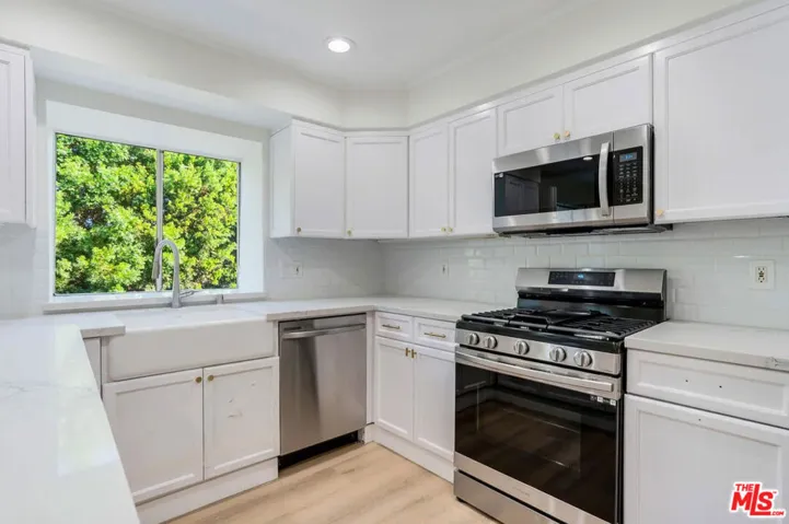 23471 Park Sorrento, Calabasas, California 91302