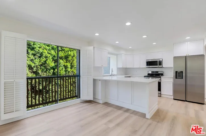 23471 Park Sorrento, Calabasas, California 91302