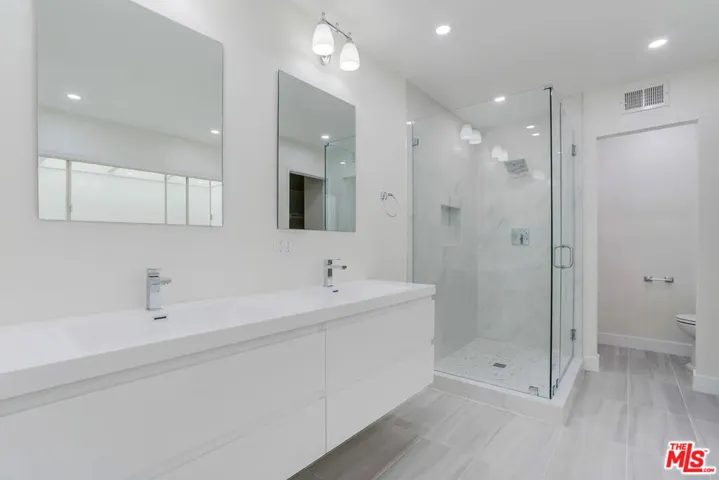 23471 Park Sorrento, Calabasas, California 91302