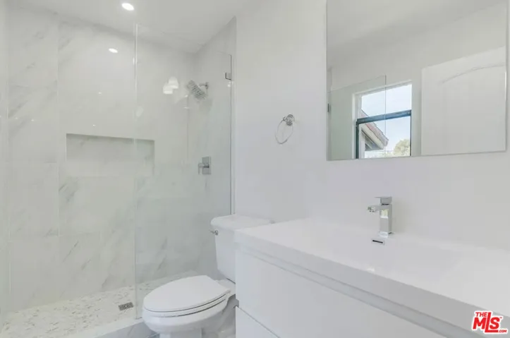 23471 Park Sorrento, Calabasas, California 91302