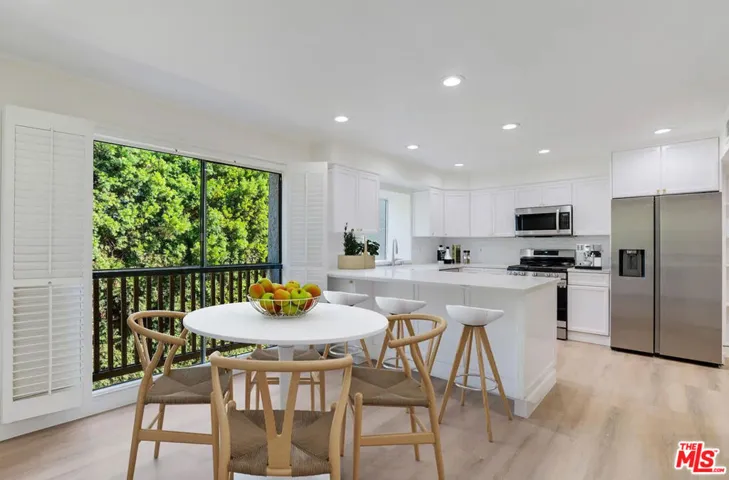 23471 Park Sorrento, Calabasas, California 91302
