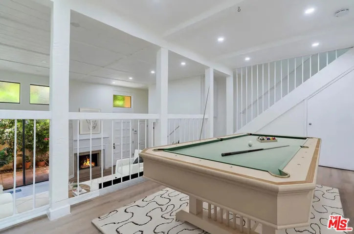 23471 Park Sorrento, Calabasas, California 91302