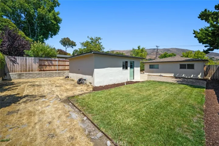 2375 Boulevard Del Campo, San Luis Obispo, California 93401