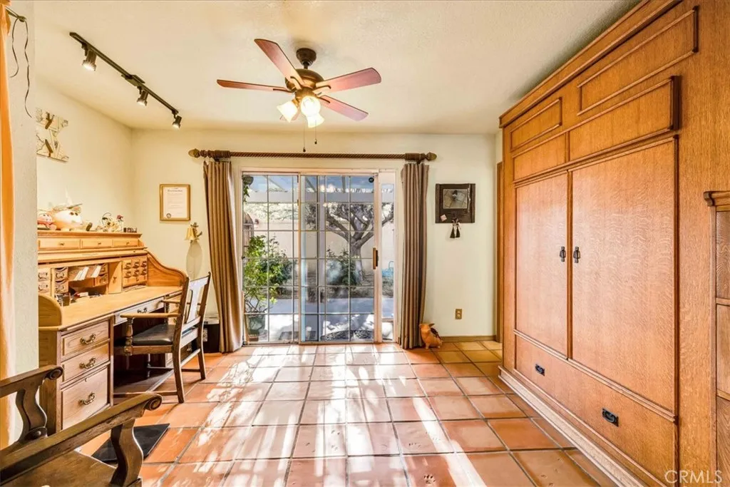 10341 Pinon Avenue, Morongo Valley, California 92256 home-pic-15