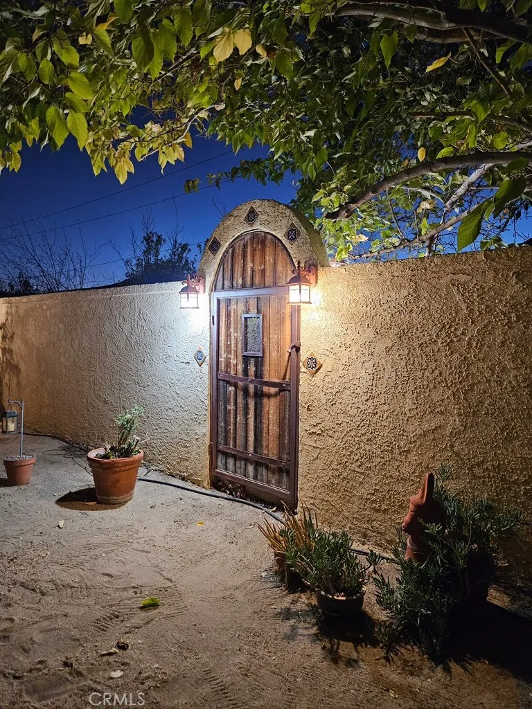 10341 Pinon Avenue, Morongo Valley, California 92256 home-pic-41