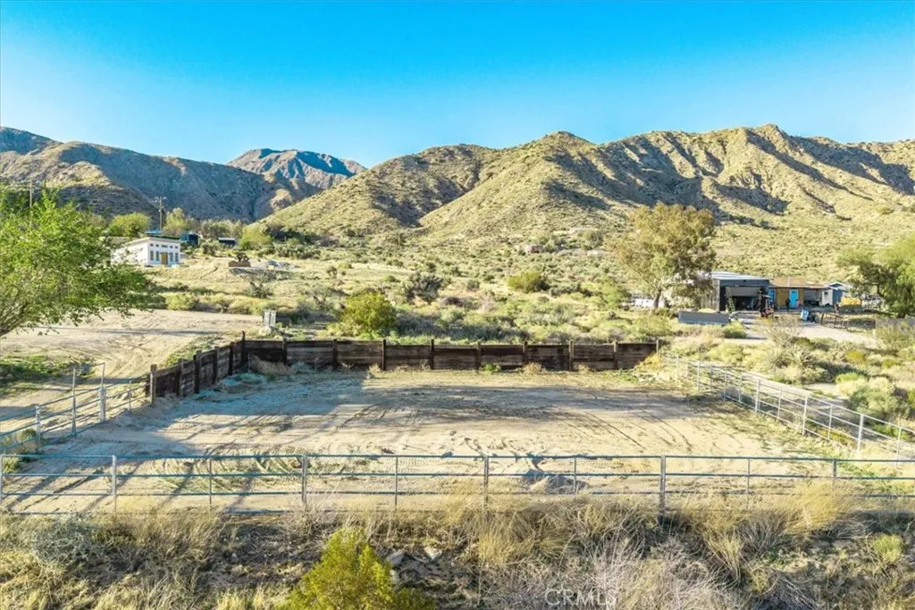 10341 Pinon Avenue, Morongo Valley, California 92256 home-pic-44