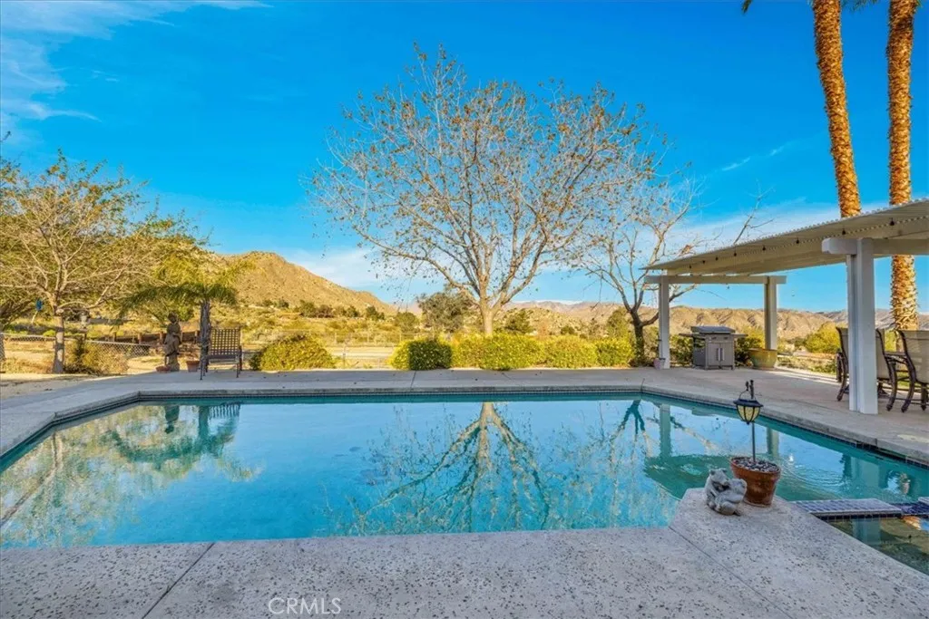 10341 Pinon Avenue, Morongo Valley, California 92256 home-pic-39