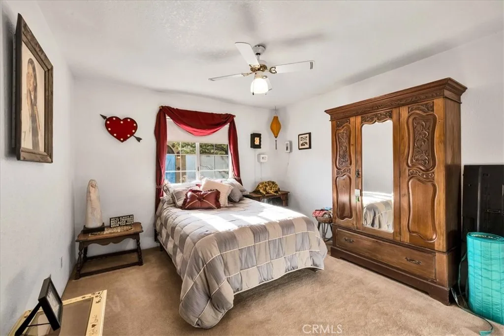 10341 Pinon Avenue, Morongo Valley, California 92256 home-pic-24