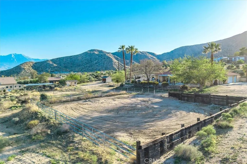 10341 Pinon Avenue, Morongo Valley, California 92256 home-pic-55