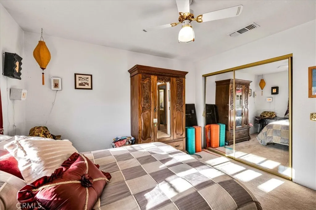 10341 Pinon Avenue, Morongo Valley, California 92256 home-pic-25