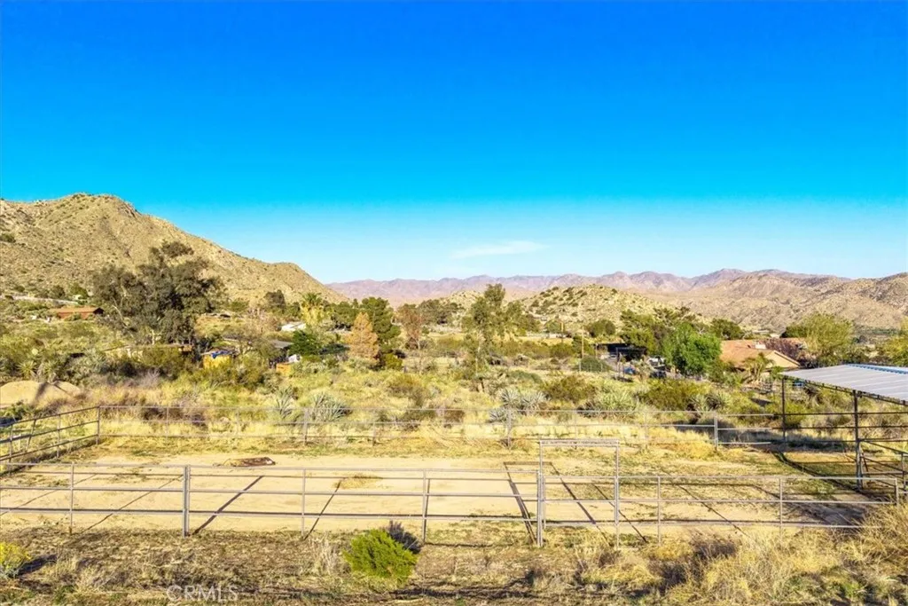 10341 Pinon Avenue, Morongo Valley, California 92256 home-pic-43