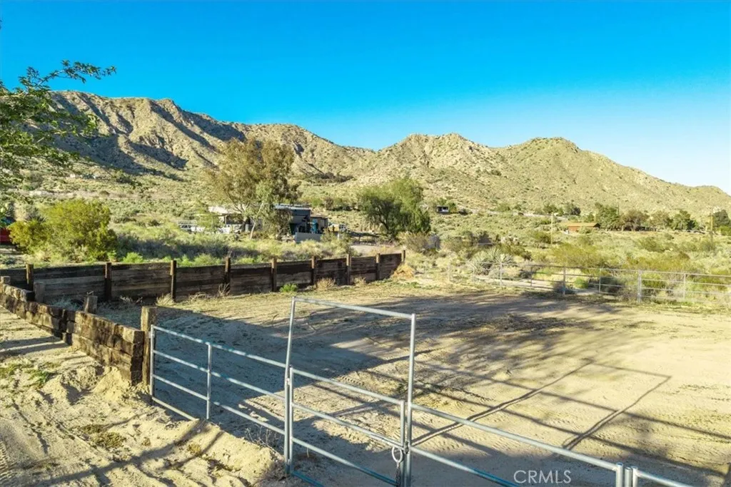 10341 Pinon Avenue, Morongo Valley, California 92256 home-pic-53