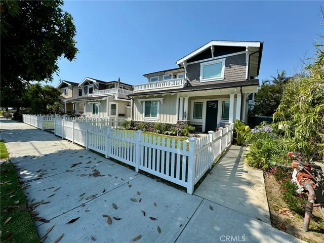 804 N Irena Avenue B, Redondo Beach, California 90277