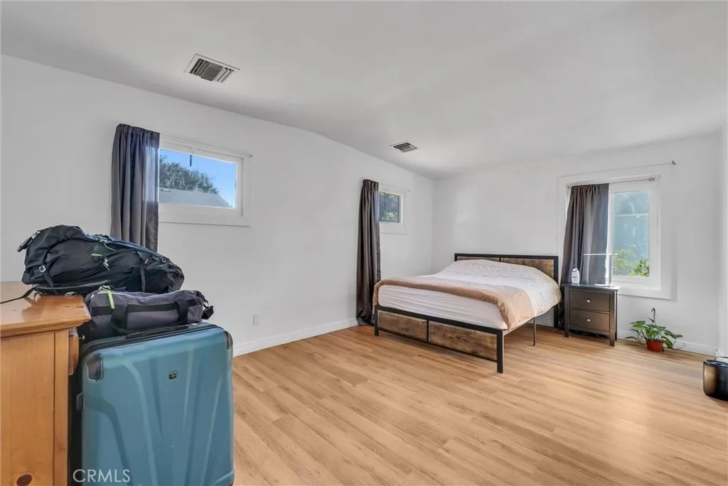 2532 N White Avenue, La Verne, California 91750 home-pic-22