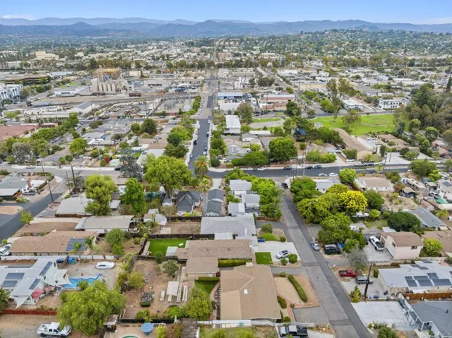 936 W 3rd Avenue, Escondido, California 92025