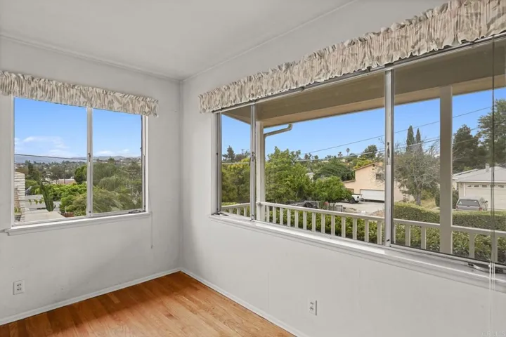 936 W 3rd Avenue, Escondido, California 92025