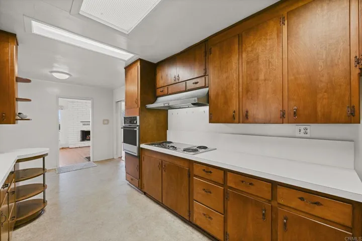 936 W 3rd Avenue, Escondido, California 92025