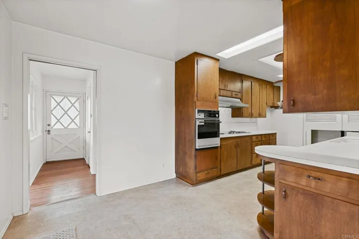 936 W 3rd Avenue, Escondido, California 92025