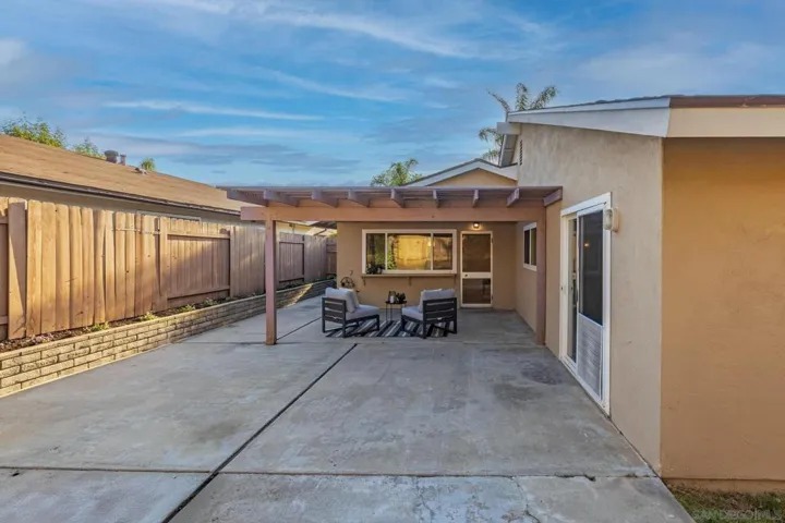 17133 Botero, San Diego, California 92127