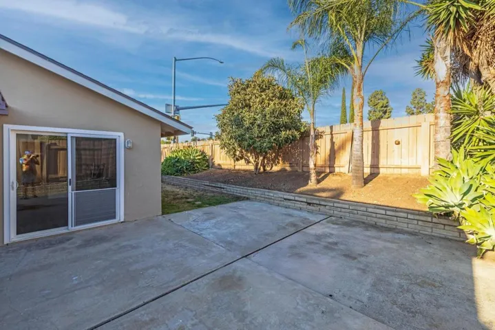 17133 Botero, San Diego, California 92127