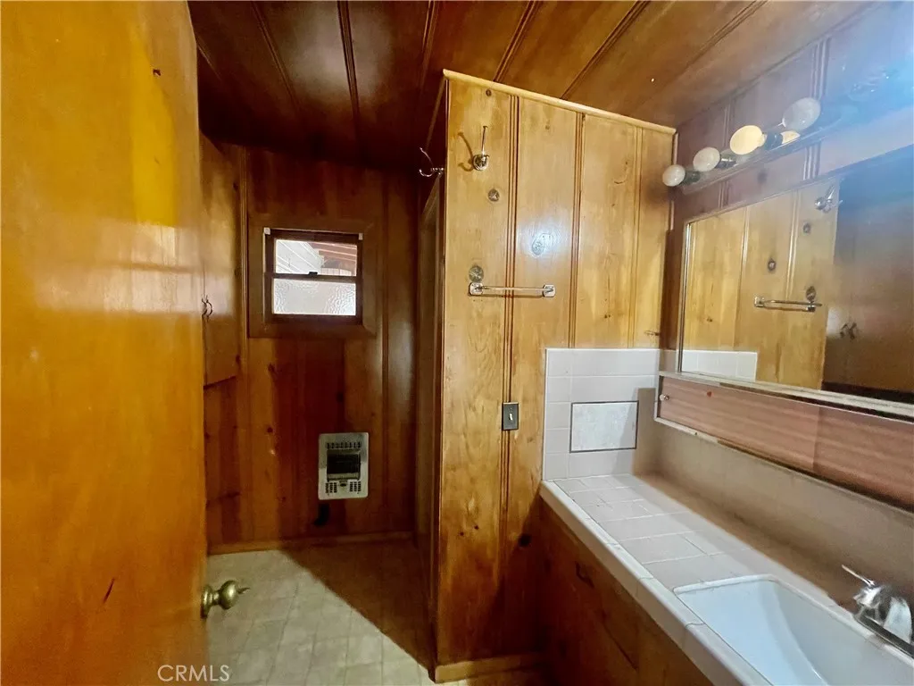 9260 Lanning Lane, Morongo Valley, California 92256 home-pic-13