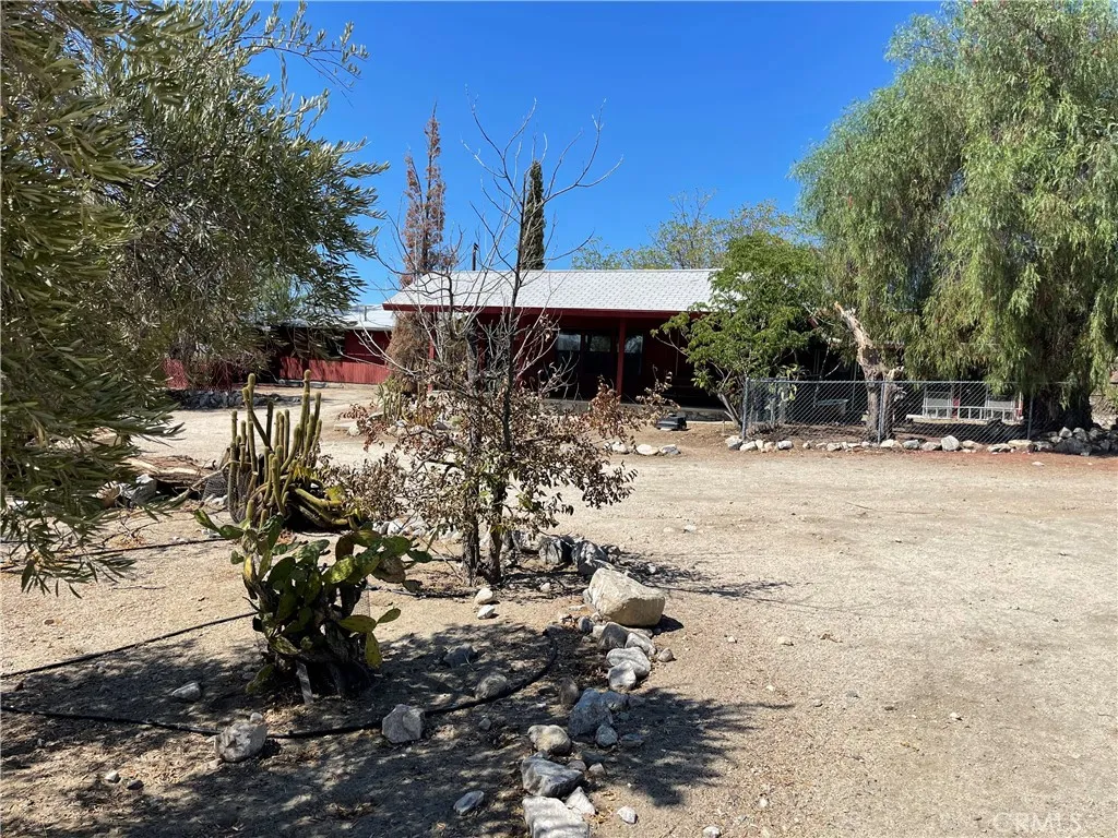 9260 Lanning Lane, Morongo Valley, California 92256 home-pic-2
