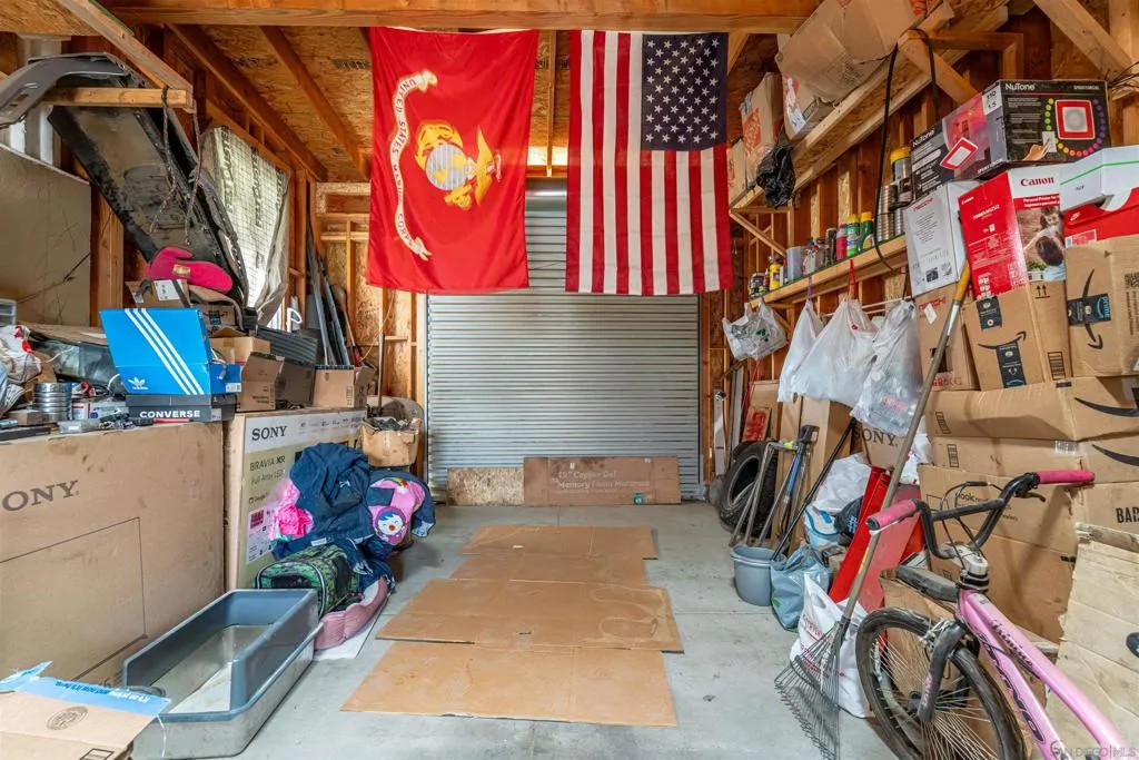 28587 Goetz Rd, Canyon Lake, California 92587 home-pic-17