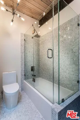 7912 Willow Glen Road, Los Angeles, California 90046