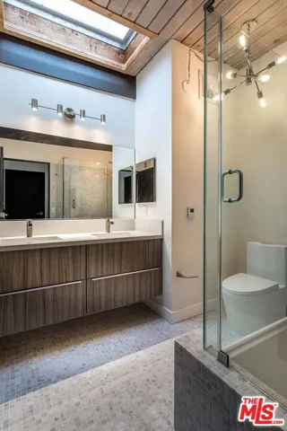 7912 Willow Glen Road, Los Angeles, California 90046
